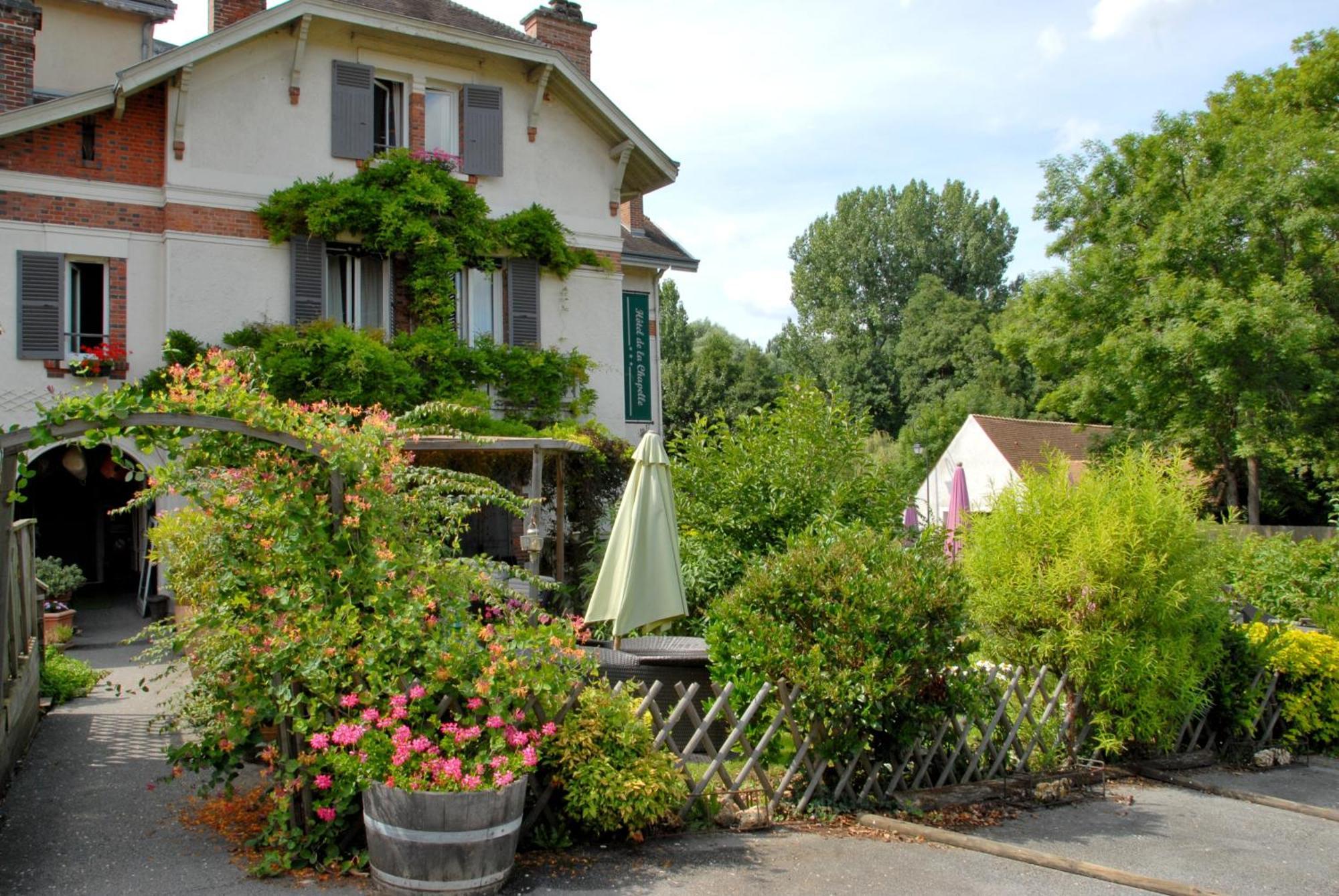 Logis Hotel De La Chapelle Milon-la-Chapelle Eksteriør bilde